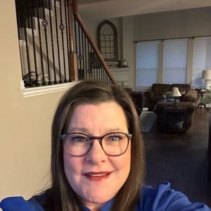 Meet your Posher, Cathy